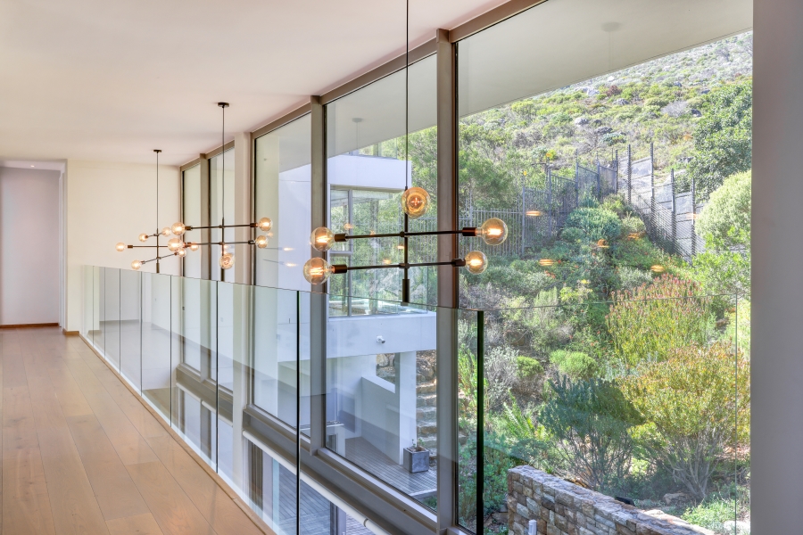 5 Bedroom Property for Sale in Camps Bay Western Cape
